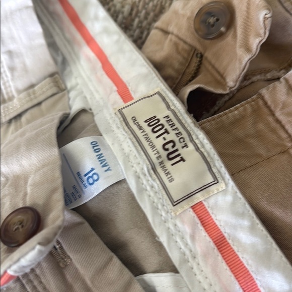 Old Navy Set of Three Casual Pants - Cream, Tan, and Navy - Picture 9 of 9